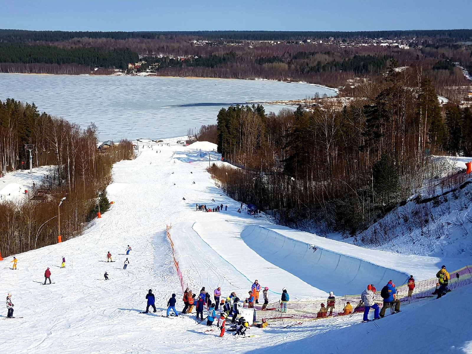 Красное озеро Ленинградская область горнолыжный курорт